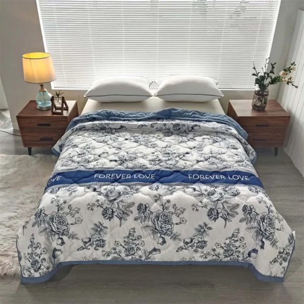 A cool summer quilt can be machine washed thin spring and autumn air conditioning is printed quilt core - Image 3
