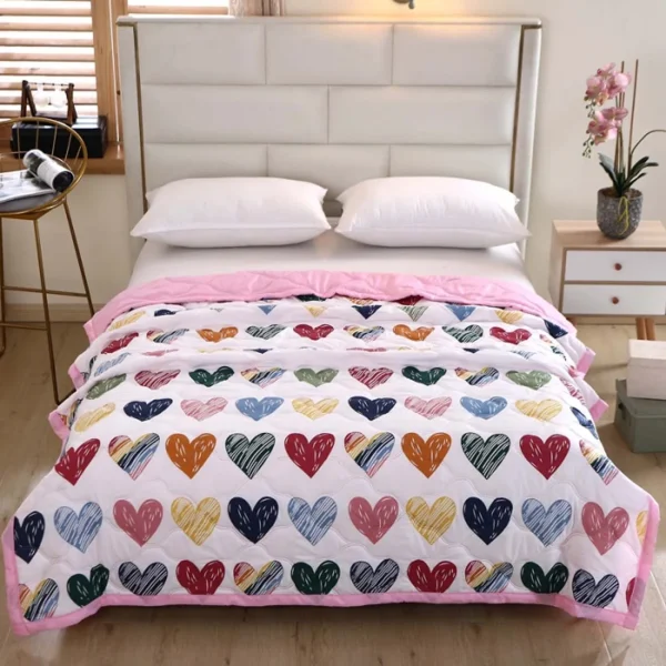 A cool summer quilt can be machine washed thin spring and autumn air conditioning is printed quilt core